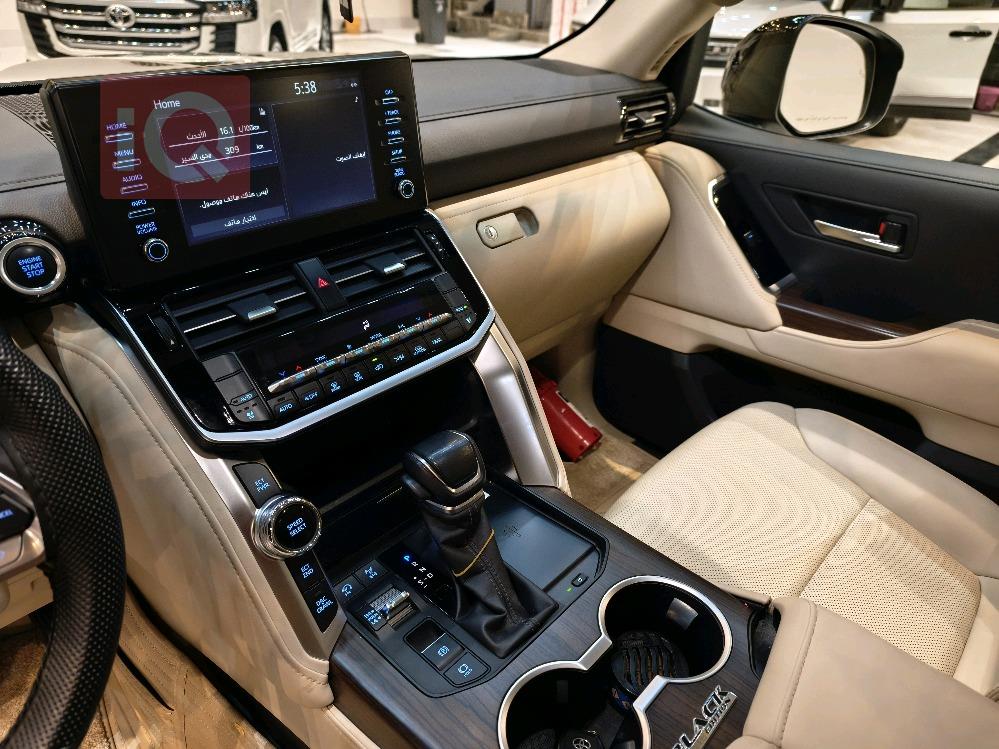 تويوتا لاندكروزر